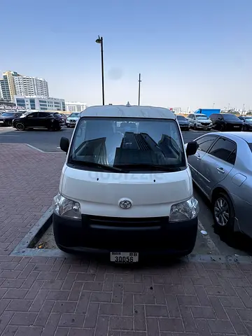 Toyota lite ace automatic van