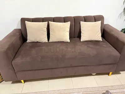 3-seater brown velvet sofa with cushions — good condition