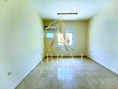Very big studio in reasonable Price close to park in old muwaileh for family only, separate kitchen