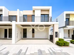 Landscaped |Unfurnished | Fitted Kitchen