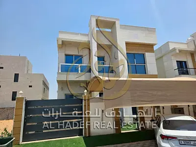 5 غرف ماستر | مجلس واسع | صالة كبيرة | مفروشة بالكامل | مطبخ مجهز | تشطيبات ممتازة | مساحات واسعة | موقف سيارات خاص