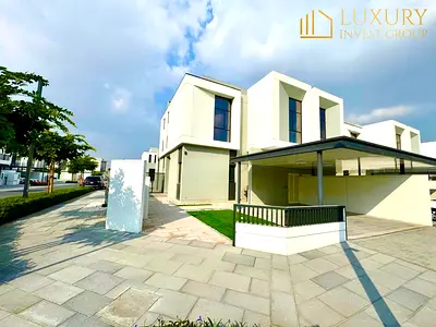 4BR+M | Corner Plot | Vastu Unit