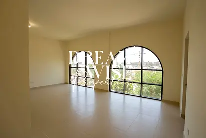 Spacious 3BR | Luxury Living | Ideal Location