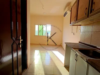 Lavish studio available in muwaliah full of family building for contact Babar