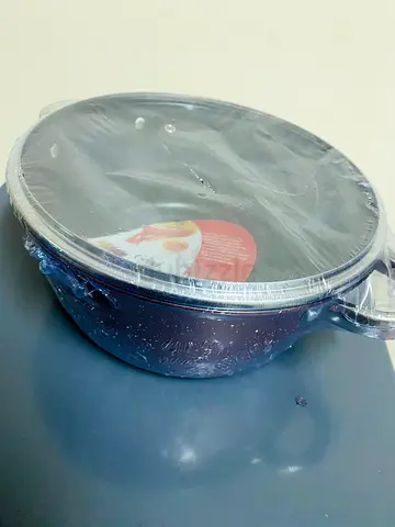 Non-stick Covered  frying pan & Cooking Pot with Glass Lid - Like New