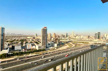 High-Floor 1BR | Downtown City View | Unfurnished Apartment
