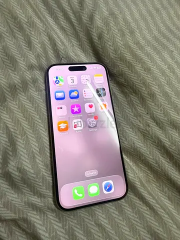 iPhone in good working condition with screen protector