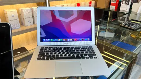 Apple MacBook Air 13-inch (Silver) - Good Working Condition