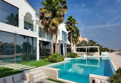 Fully Upgraded | Vacant | Marina Skyline View