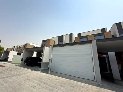 3 Bed | Direct Park Access | 4 Cheques