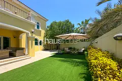 Central Location | Close to Park | Legacy Large
