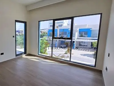 MOTIVATED SELLER/ MORTGAGE ELIGIBLE/ MARKET PRICE