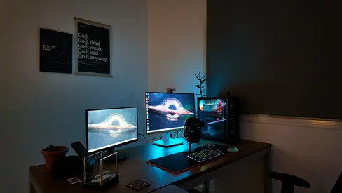 L-shaped office desk - طاولة كبيرة من الخشب المتين والمعدن الثقيل لشخصين