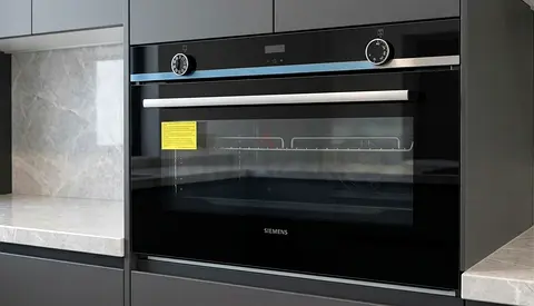 Siemens Latest Model 90cm Built-In Electric Oven – Good Working Condition