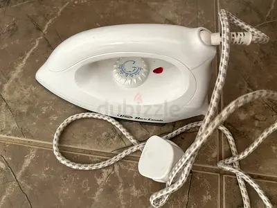 Basic Electric Steam Iron - White, Good Working Condition