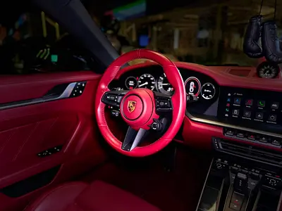 صورة مصغرة 15 لـ 2022 Porsche 911