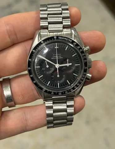 Omega SpeedMaster Professional Moonwatch 1:1 Clone