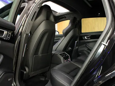 2020 Porsche PANAMERA 缩略图 13