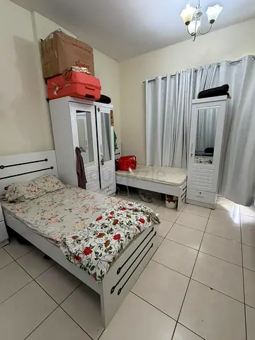 Executive Bed space for girls