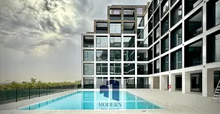 Spacious 1BR | Burj Khalifa View | Modern Kitchen | Vacant