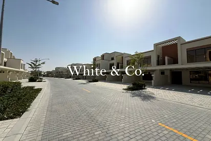 Top Location| Lagoon Access | Vacant 5BR