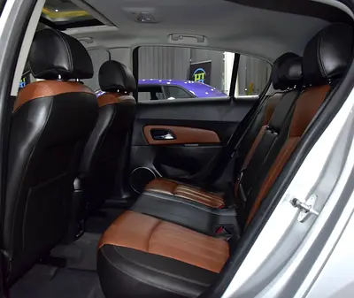 2017 Chevrolet CRUZE — миниатюра 16
