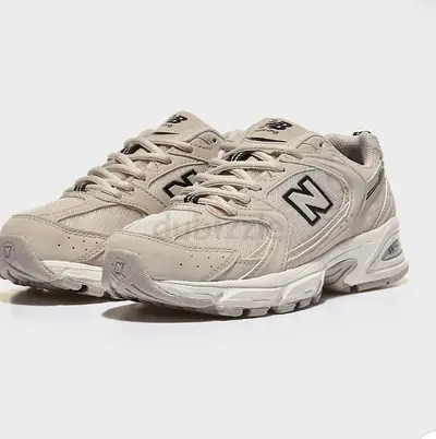 New Balance 2002R Men's Grey Sneakers - Size 40.5 eu