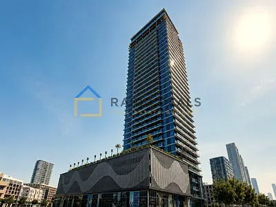 Fully Furnished 1BR Apartment with Study Room