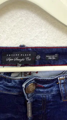 White men's jeans size 33 — casual wear, good condition brand new (( Phillip Plein ))