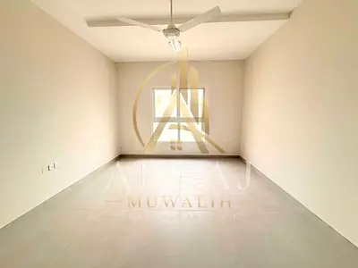 Luxury 2bhk Like Brand new Family Bld Wardrobe 2 Bath Close kitchen 48k rent Prime location