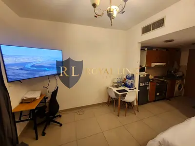شقة استوديو | برج ليكسايد A | شرفة تطل على البحيرة والمدينة