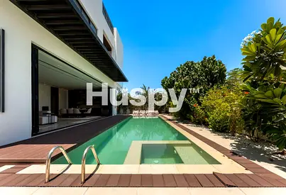 Private Pool | Single Row | Vacant on Transfer