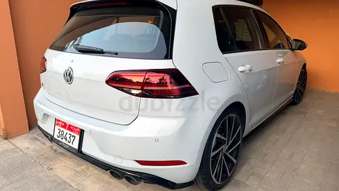 2019 Volkswagen Golf R GCC Specs