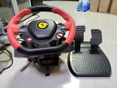 Thrustmaster steering wheel for Xbox one
