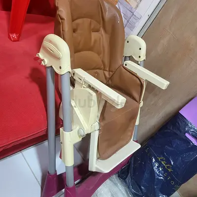 Foldable baby high chair / booster seat — used, good condition