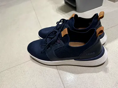 IZOD Size 11 Men's Navy Mesh Casual Sneakers Like New