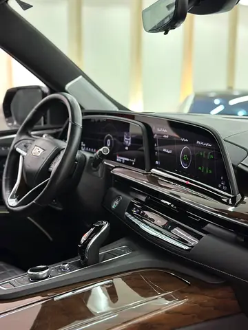 صورة مصغرة 10 لـ 2023 Cadillac ESCALADE