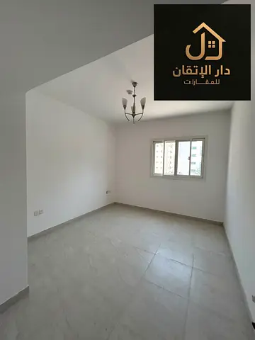 فرصة ذهبية للإيجار شقة غرفتين وصاله منطقه البوطينه اول ساكن يوجد تكيف مركزي