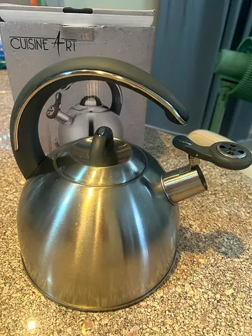 Brand new kettle in box for sale!  House move sale!!