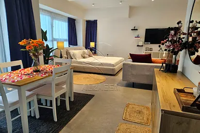 √ BIG LAYOUT | Elegantly Furnished | High Floor √