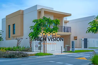 Corner 4BR+Study | Golf View | Type SB | Single Row