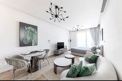 CANAL AND PENINSULA VIEWS | VACANT | MID-FLOOR