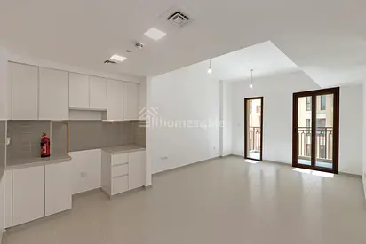 Community Living | Vacant | Close to the Park