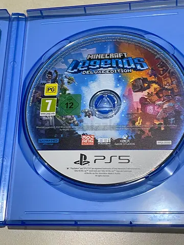 Minecraft Legends Deluxe Playstation 5 physical edition