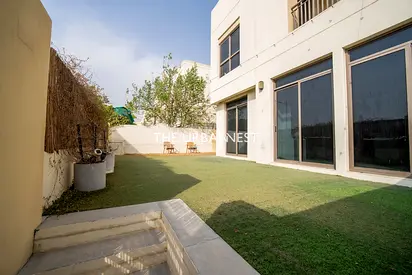 Vacant | Corner Unit | with Maids Room | 4Bed