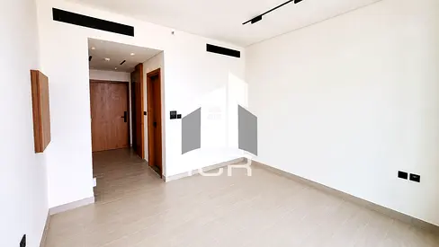 High Floor | Open View | Easy JVC Access