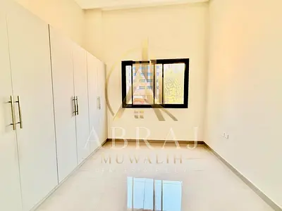 Luxury Brand New 1bhk Huge Apt Family Bld 2 bath Big wardrobe 38k Al jada Outside