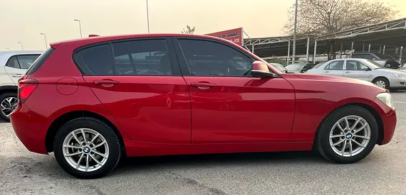 صورة 9 لـ 2013 BMW 1-SERIES