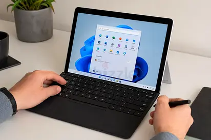 Microsoft Surface Go 3 + Keyboard + Pen (2022)
