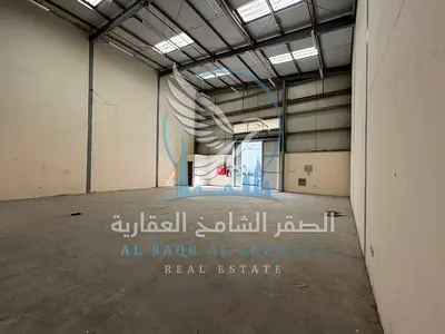 فرصة استئجار مستودع 2000 قدم في الصناعية 12